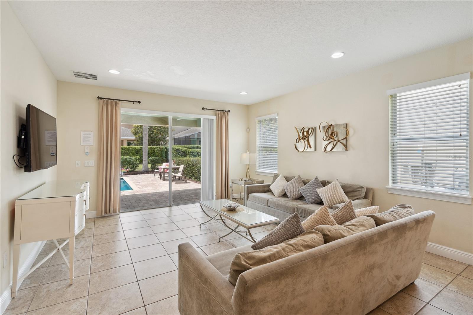 Image 58 of 81 For 751 Lasso Drive