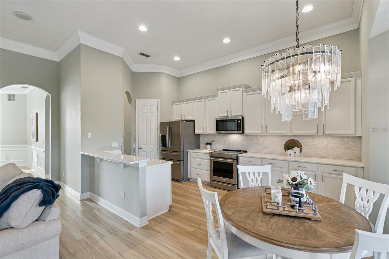 Image 11 of 39 For 6544 Everingham Lane