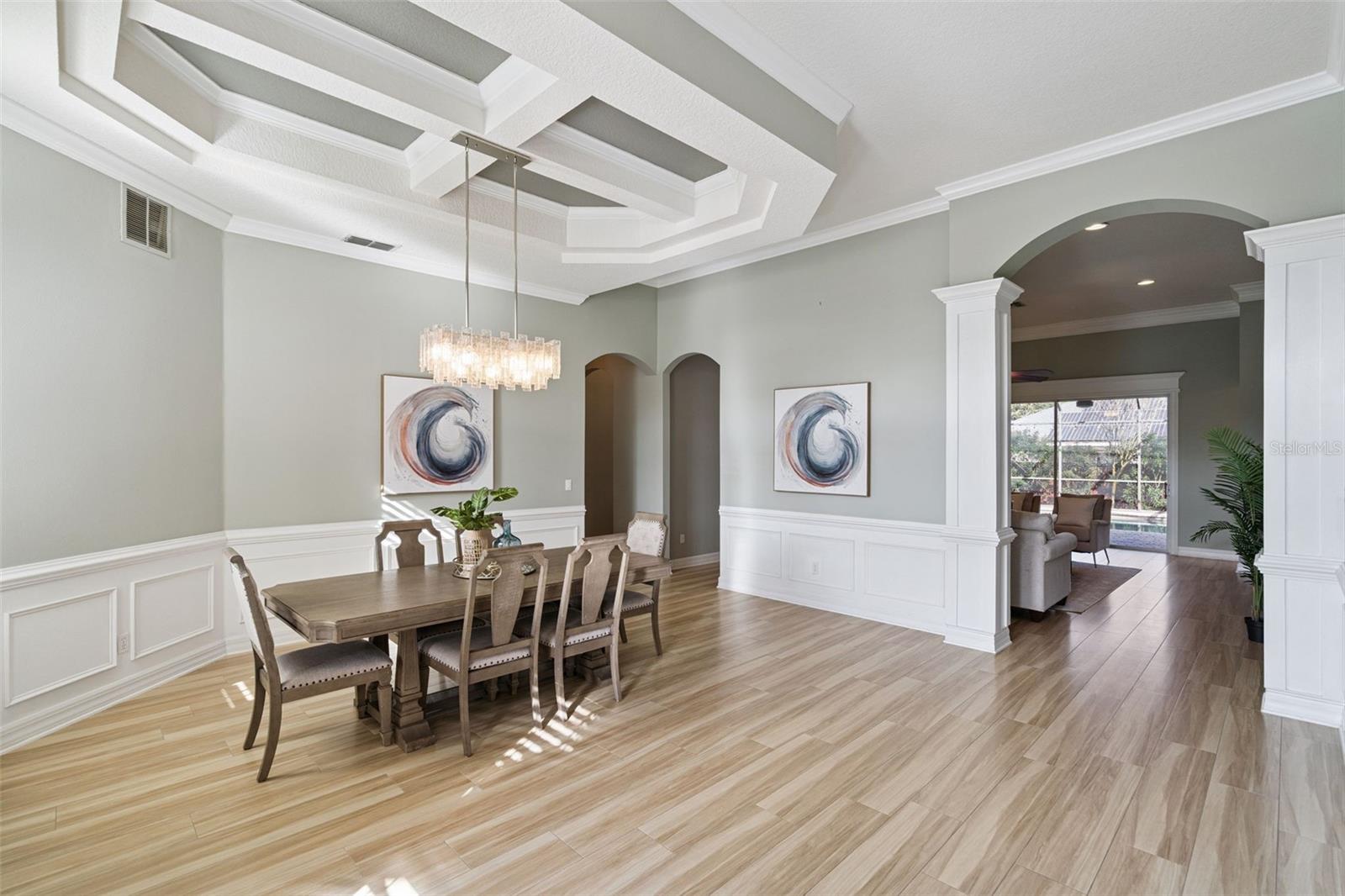 Image 4 of 39 For 6544 Everingham Lane