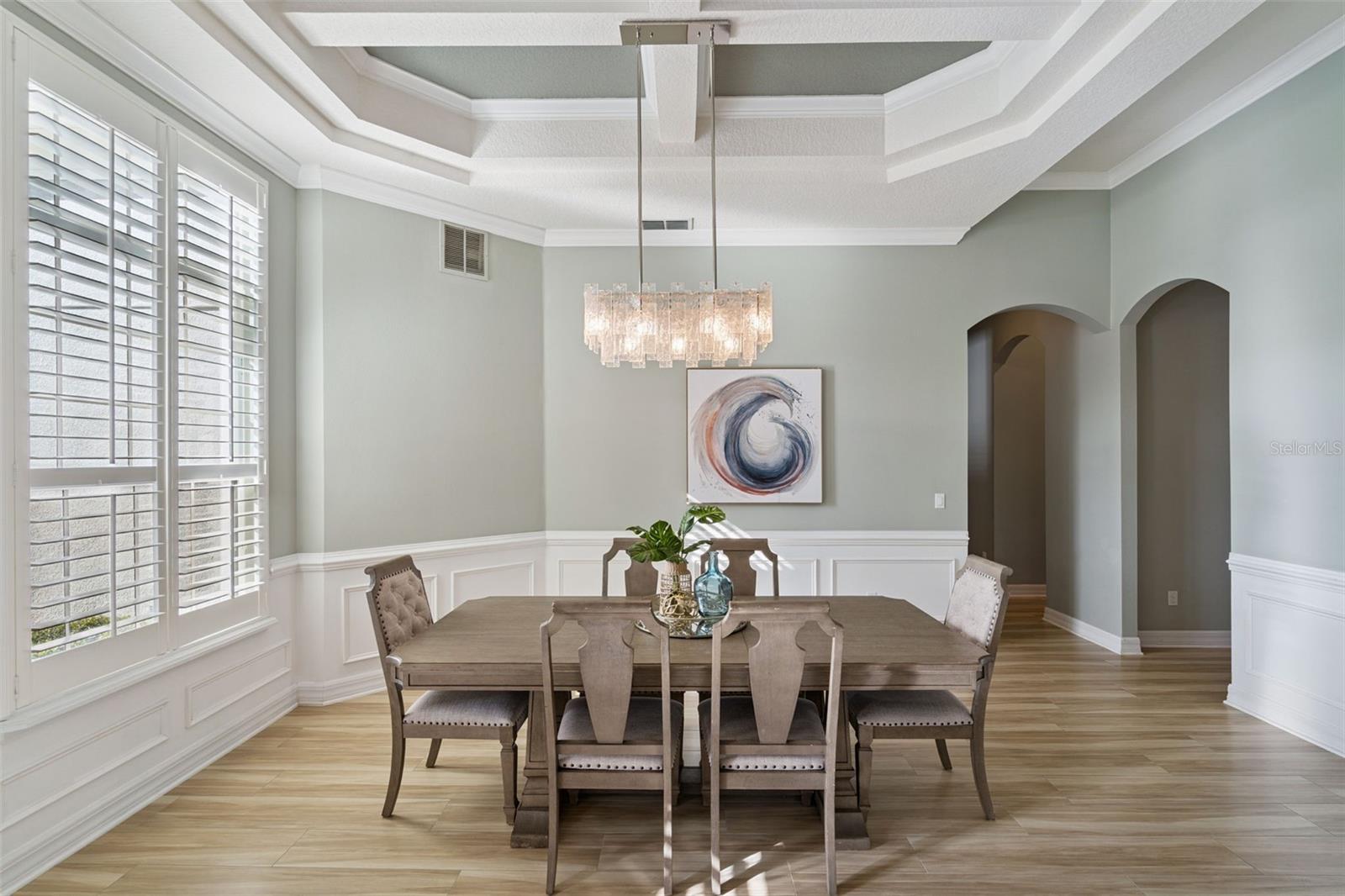 Image 5 of 39 For 6544 Everingham Lane