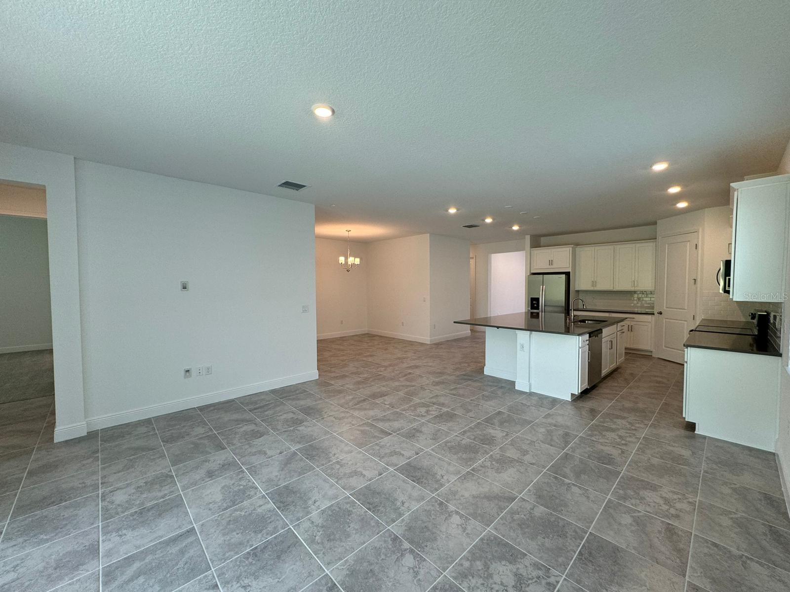 Image 10 of 33 For 2041 Axel Street