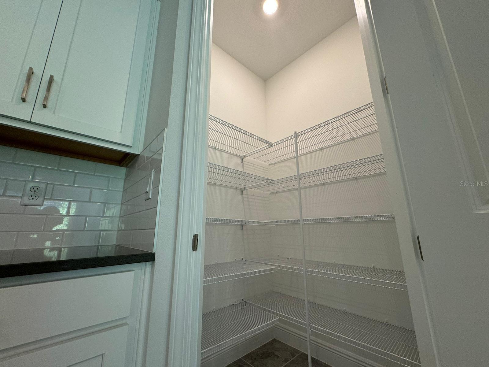 Image 16 of 33 For 2041 Axel Street