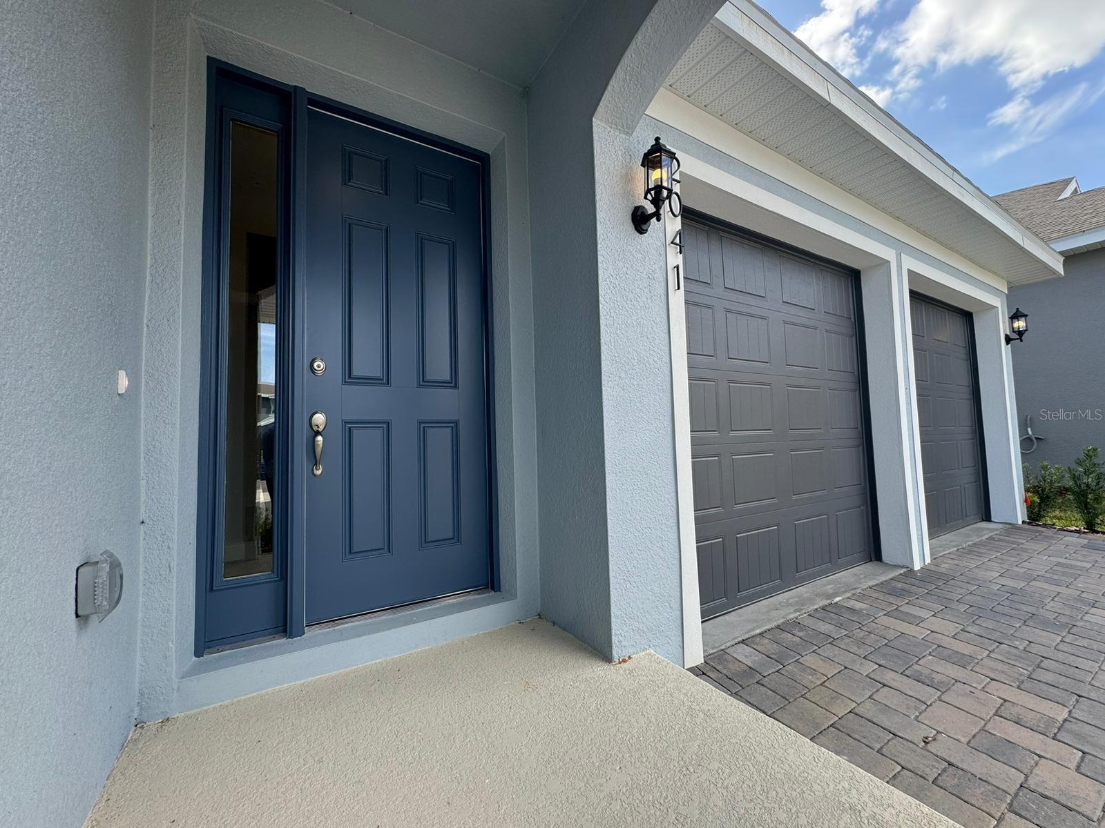 Image 5 of 33 For 2041 Axel Street