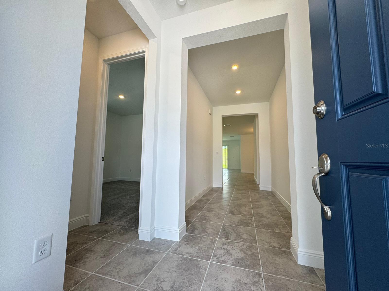 Image 6 of 33 For 2041 Axel Street