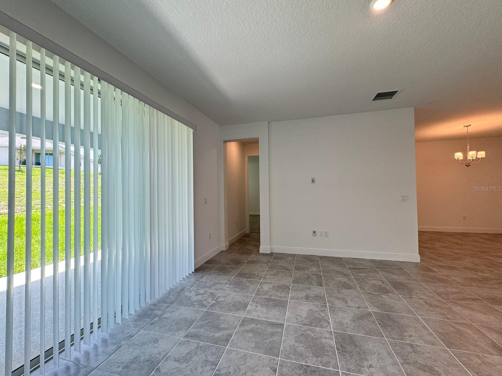 Image 7 of 33 For 2041 Axel Street