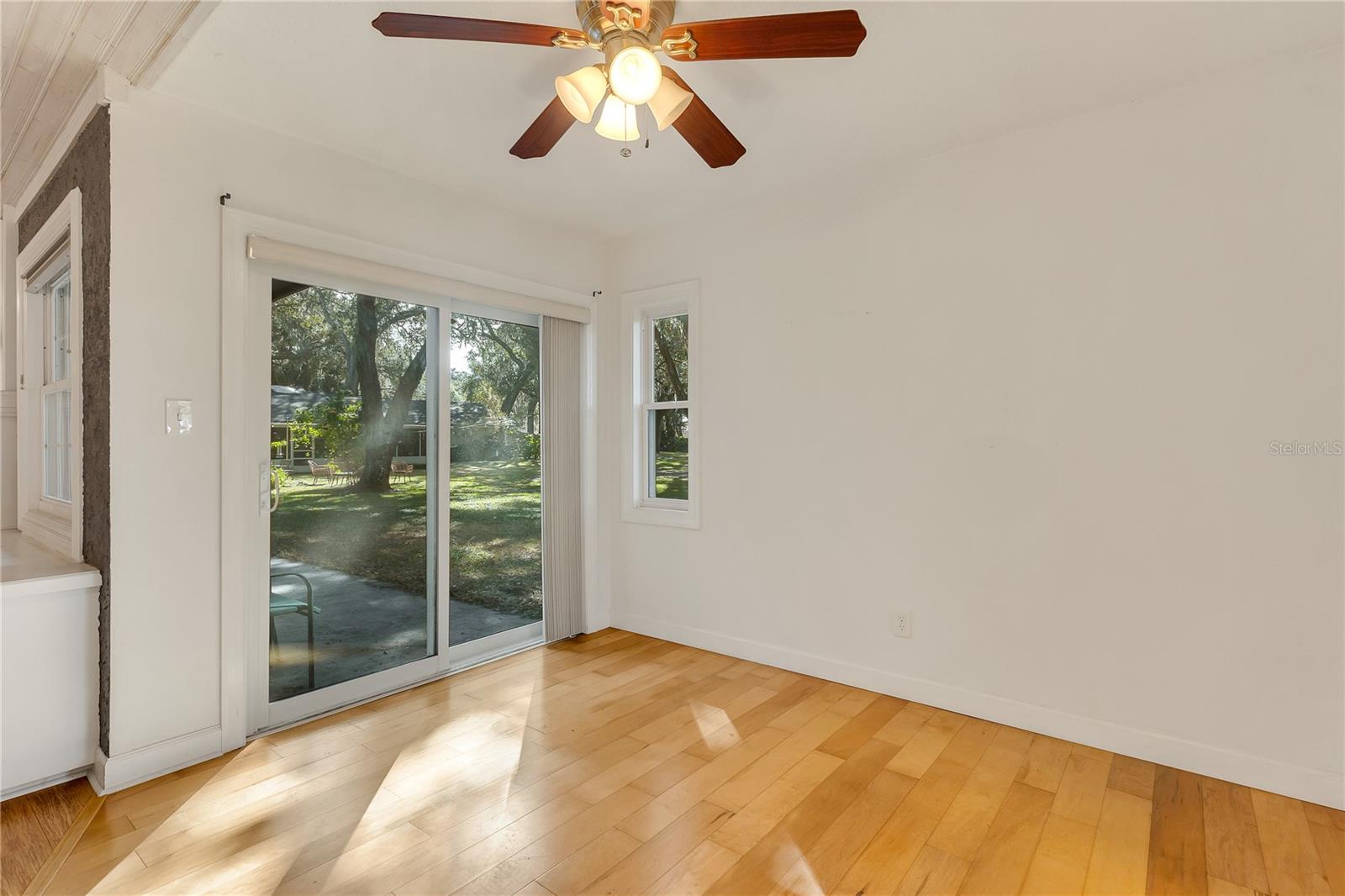 Image 10 of 27 For 5376 Majestic Island Circle