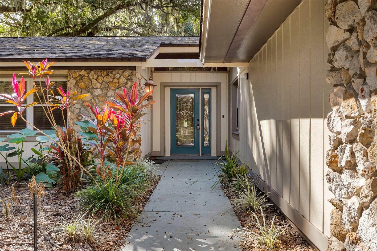 Image 3 of 27 For 5376 Majestic Island Circle