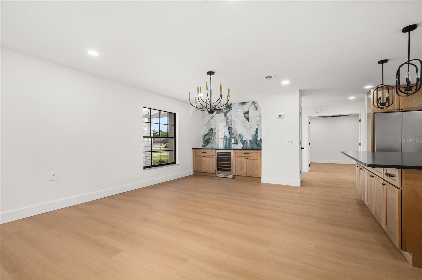 Image 17 of 73 For 705 Boysenberry Court