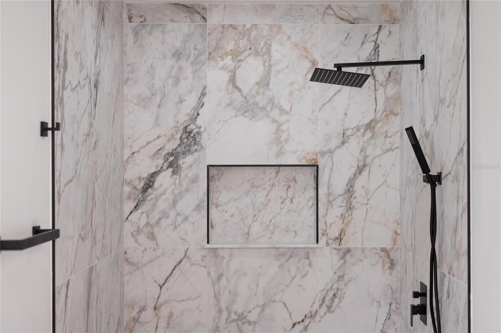 Image 23 of 73 For 705 Boysenberry Court