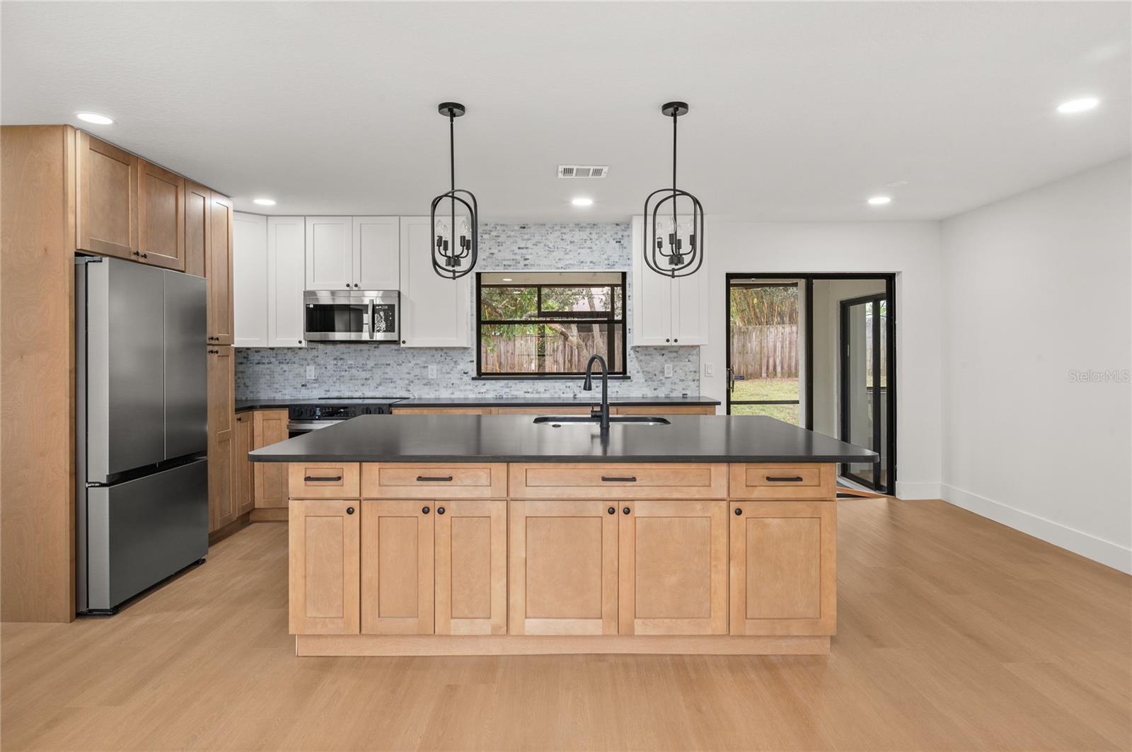 Image 3 of 73 For 705 Boysenberry Court