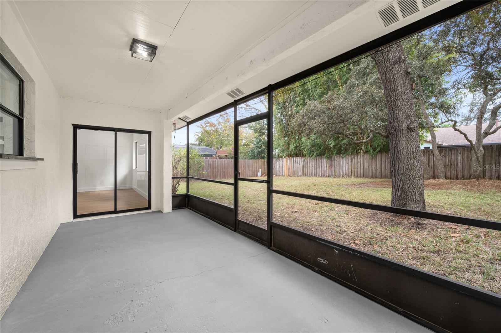 Image 38 of 73 For 705 Boysenberry Court