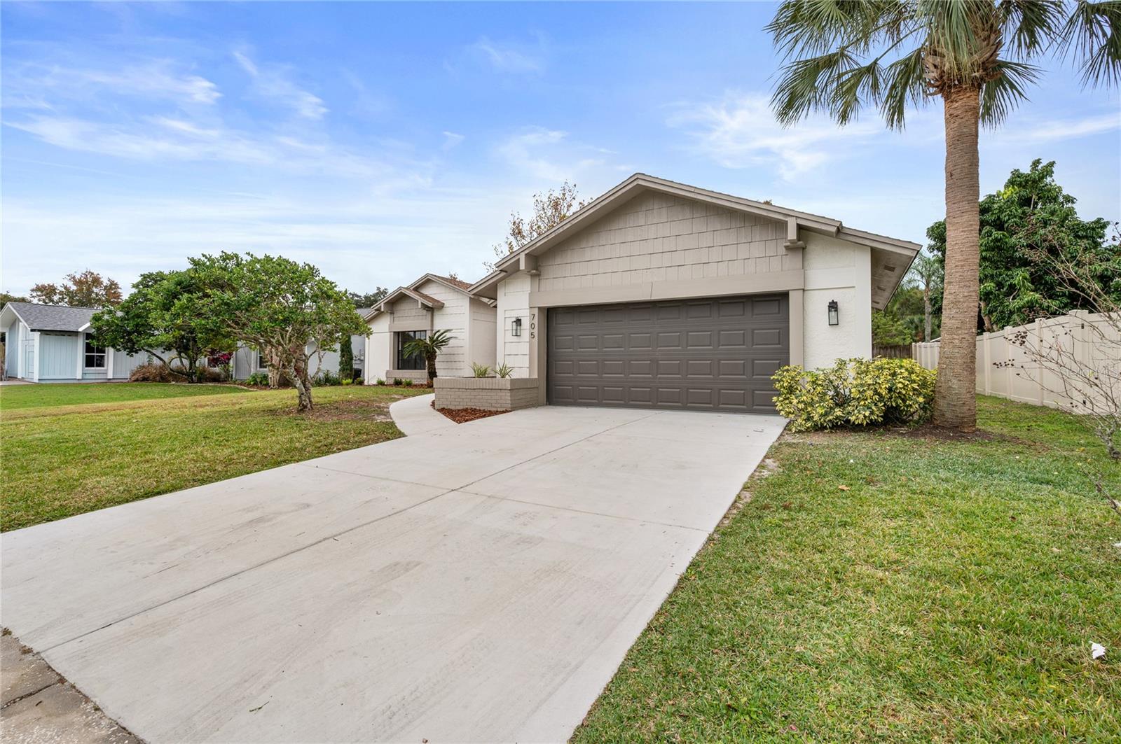 Image 48 of 73 For 705 Boysenberry Court