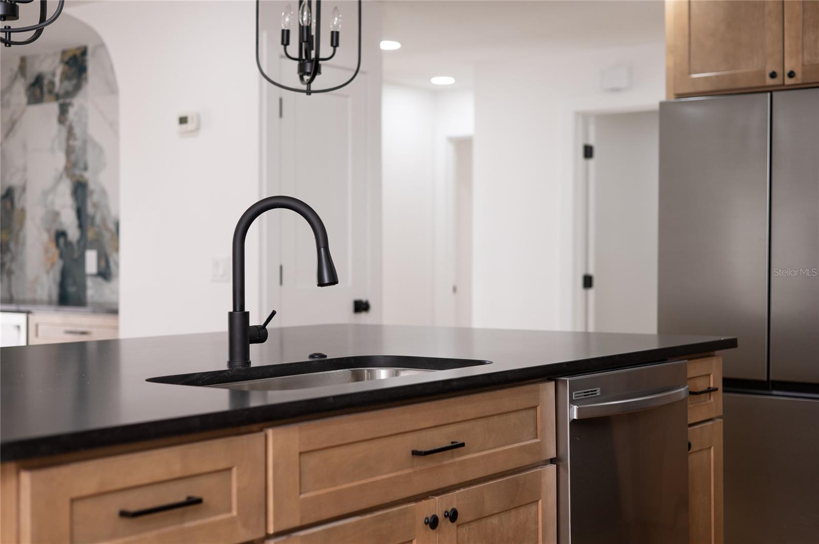 Image 54 of 73 For 705 Boysenberry Court