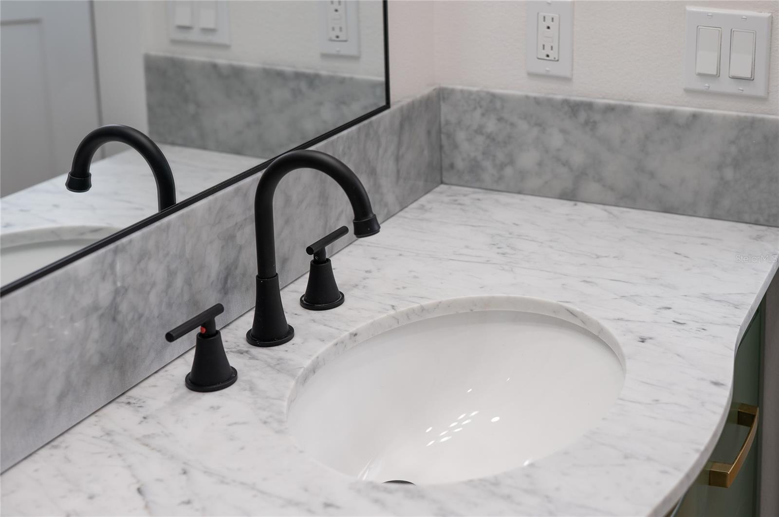 Image 64 of 73 For 705 Boysenberry Court