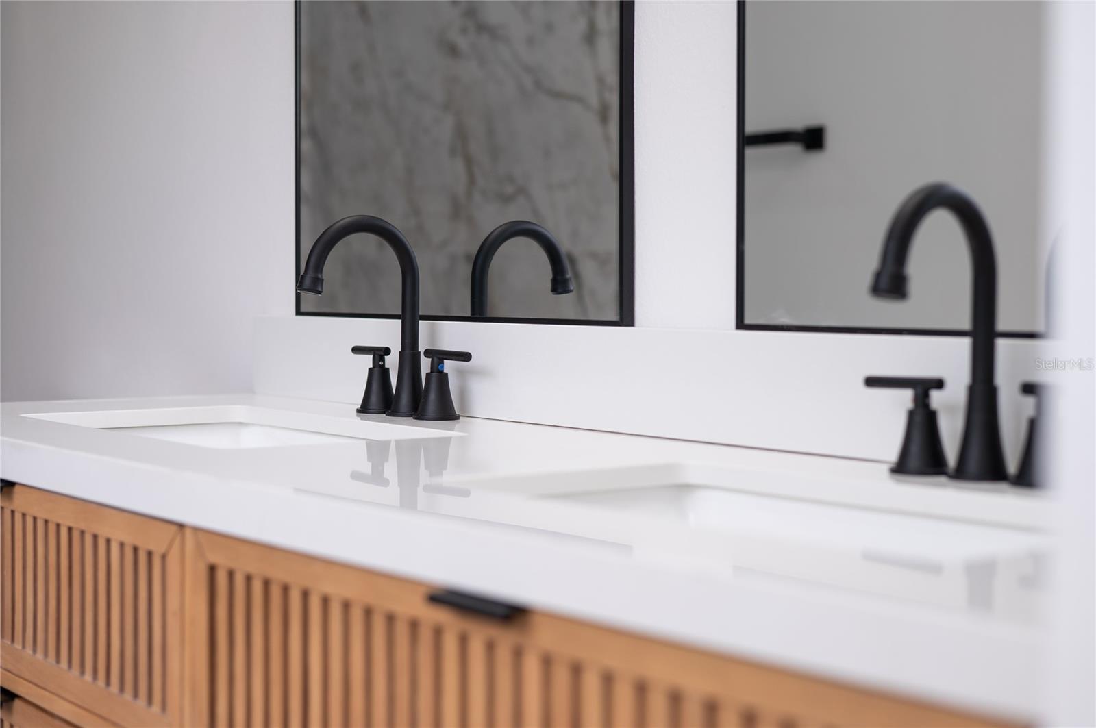 Image 66 of 73 For 705 Boysenberry Court