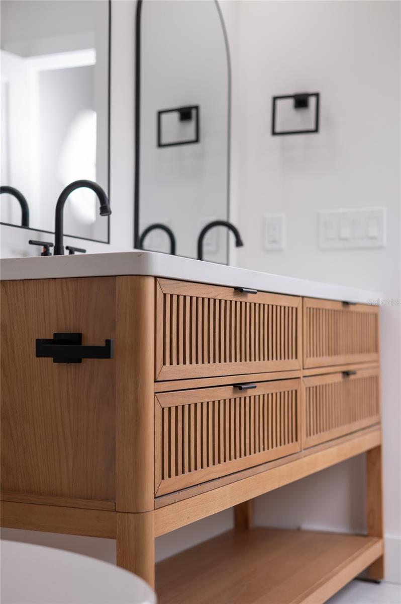 Image 69 of 73 For 705 Boysenberry Court