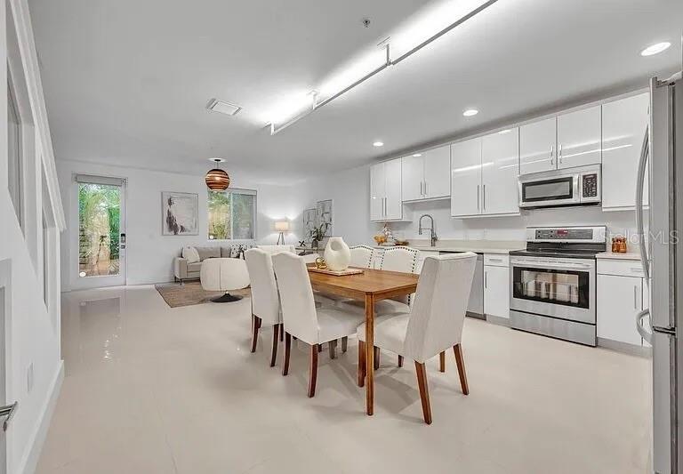 Image 5 of 27 For 438 Swoope Avenue