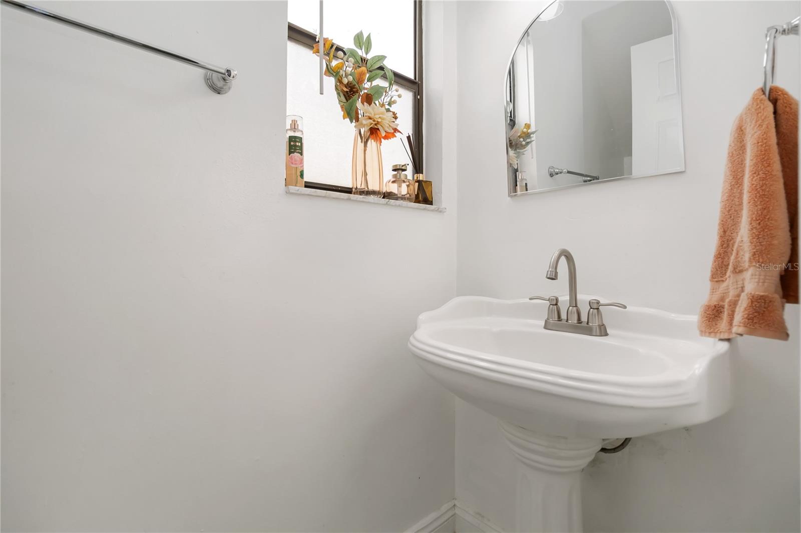 Image 11 of 24 For 5098 Ernst Court 41