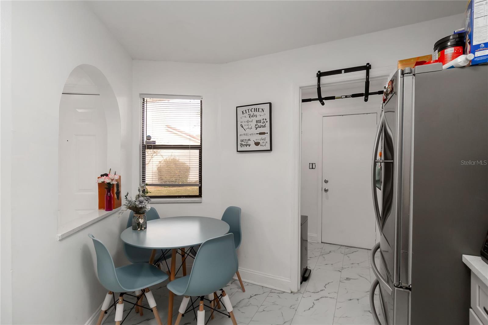 Image 6 of 24 For 5098 Ernst Court 41