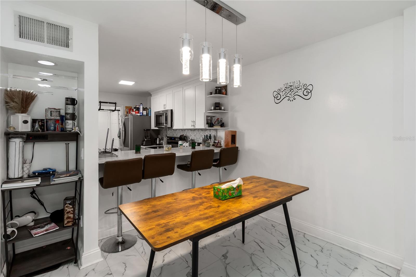 Image 8 of 24 For 5098 Ernst Court 41