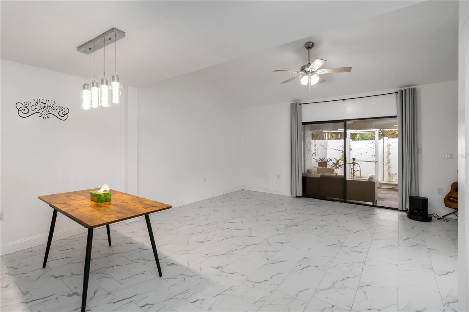 Image 9 of 24 For 5098 Ernst Court 41