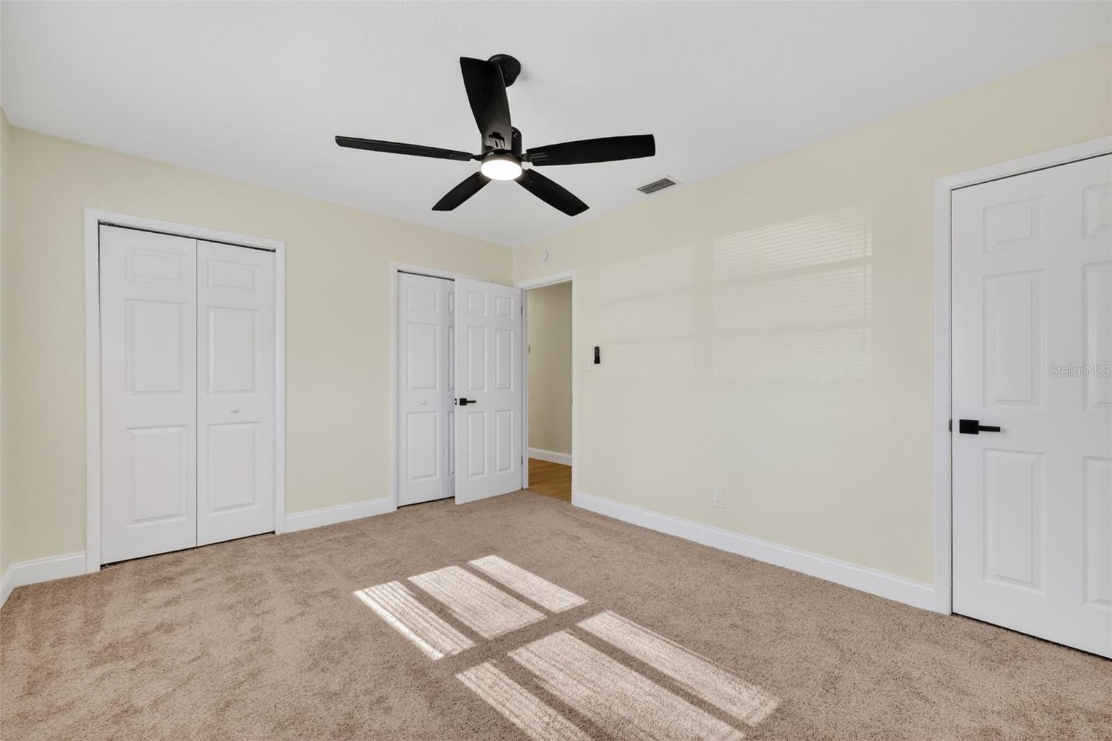 Image 12 of 22 For 5008 Cluster Avenue