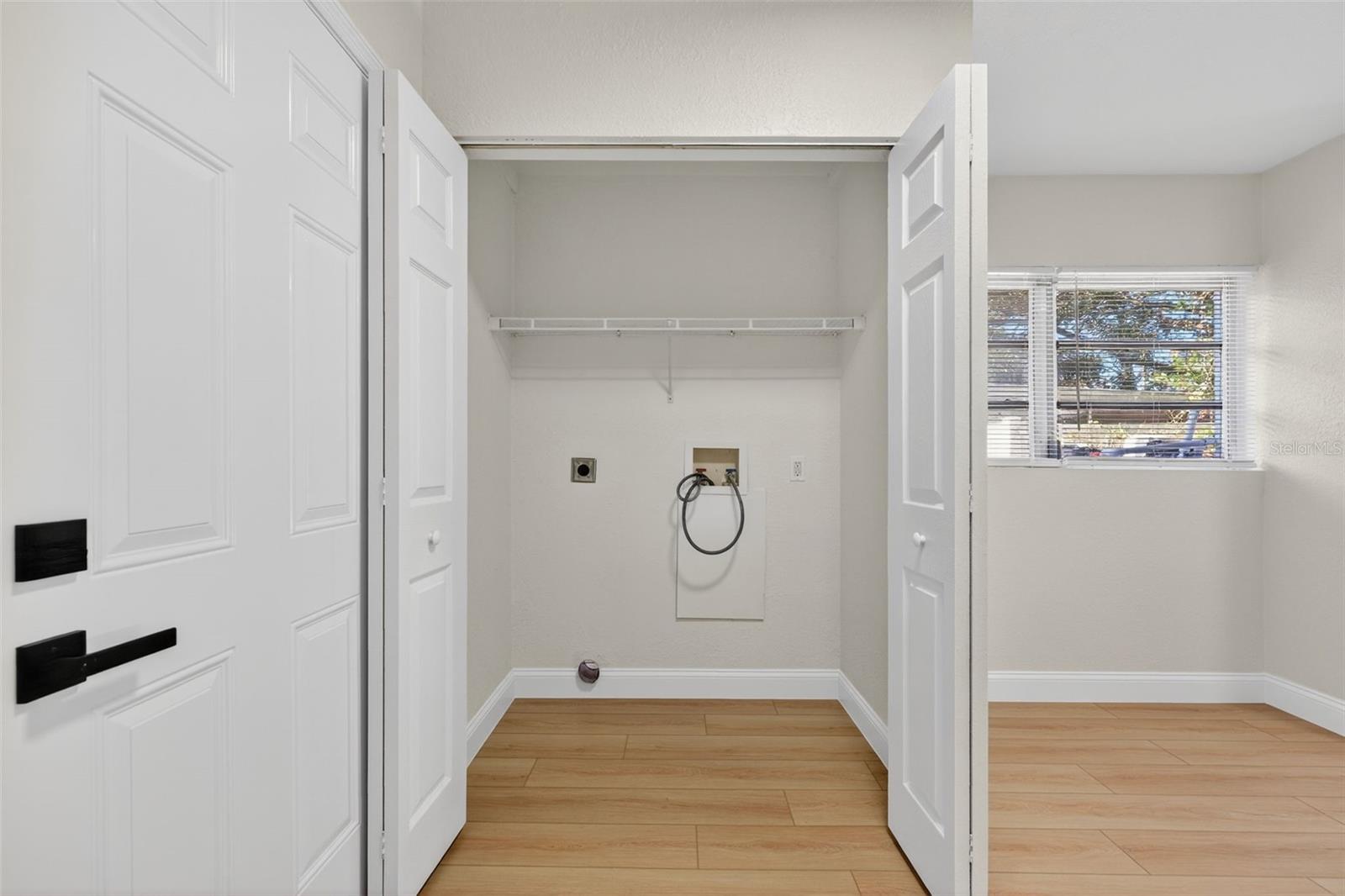 Image 19 of 22 For 5008 Cluster Avenue