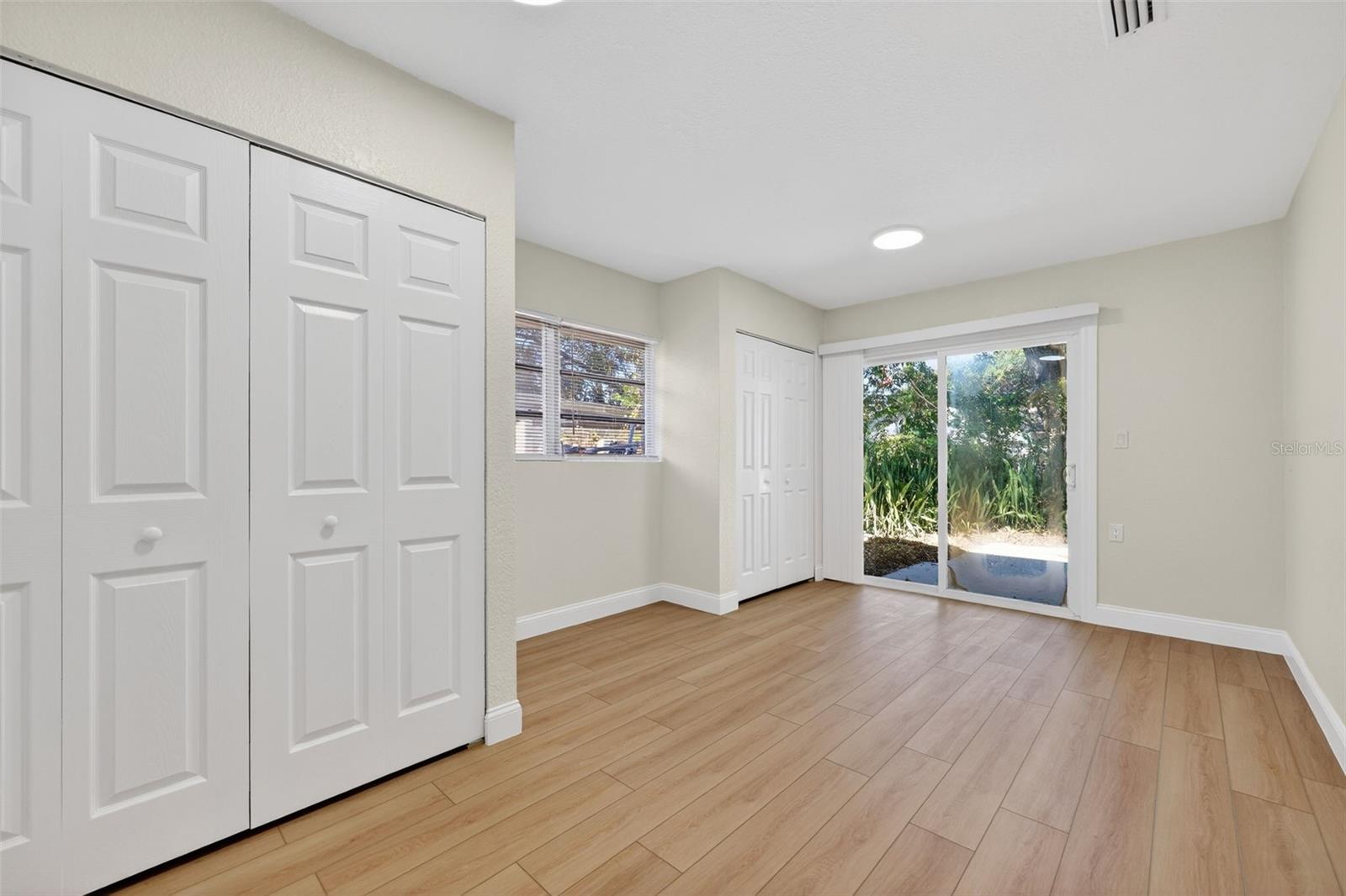 Image 20 of 22 For 5008 Cluster Avenue