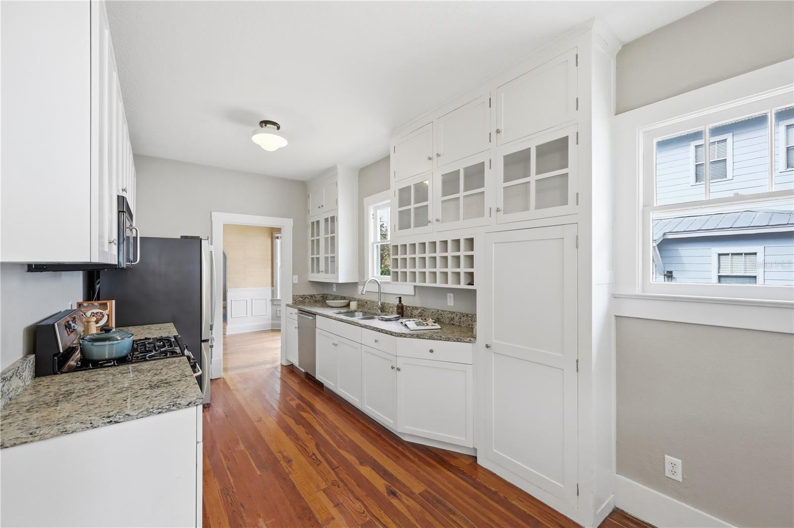 Image 13 of 32 For 1213 Delaney Avenue