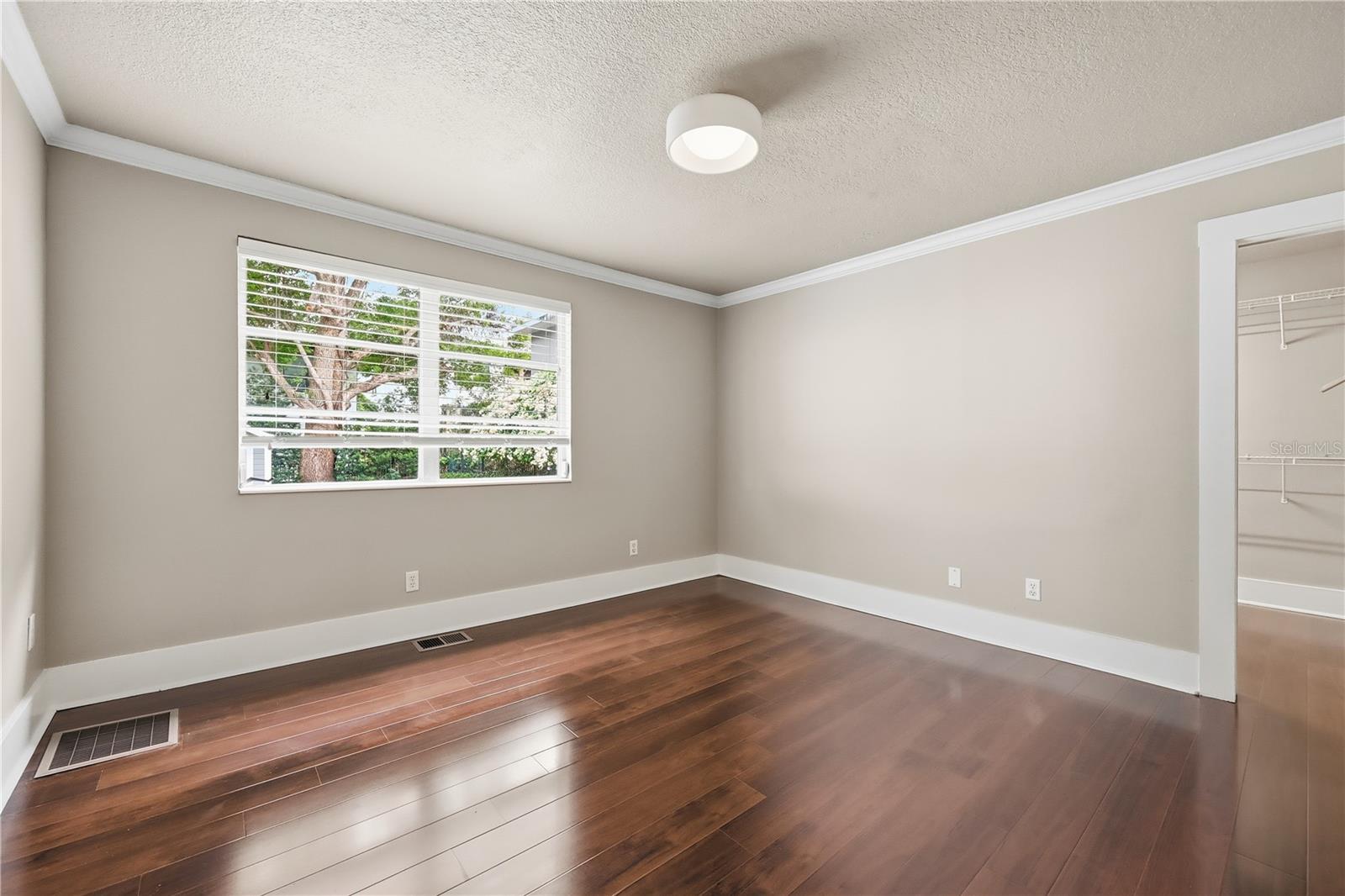 Image 16 of 32 For 1213 Delaney Avenue