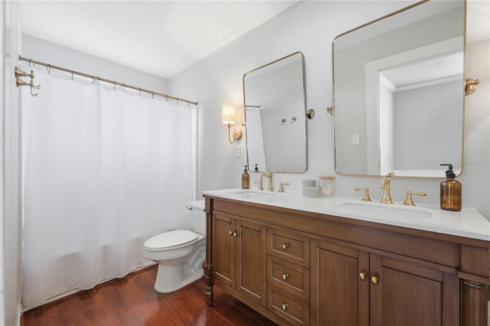 Image 17 of 32 For 1213 Delaney Avenue