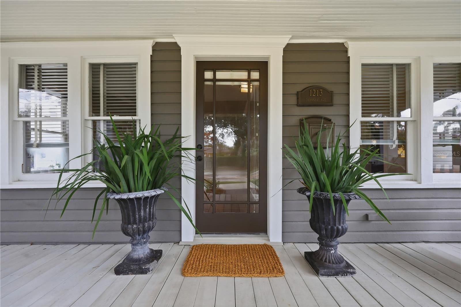 Image 3 of 32 For 1213 Delaney Avenue