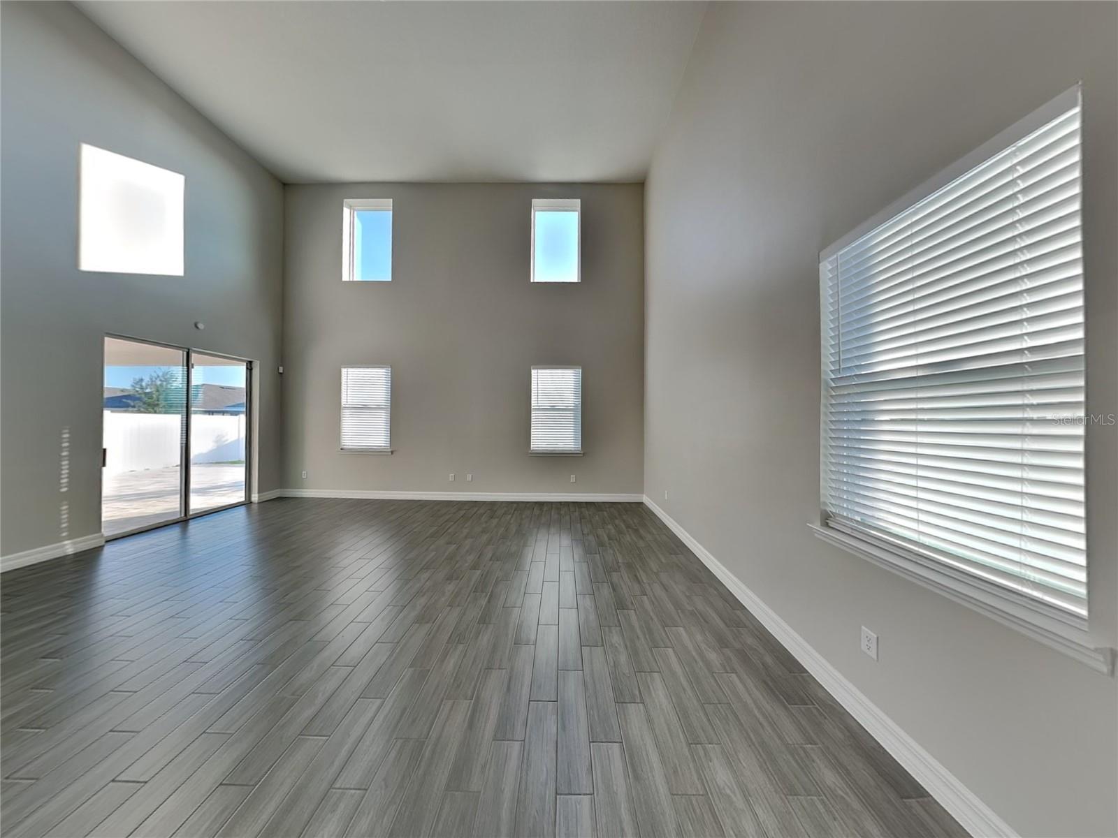 Image 2 of 20 For 1103 Silo Drive