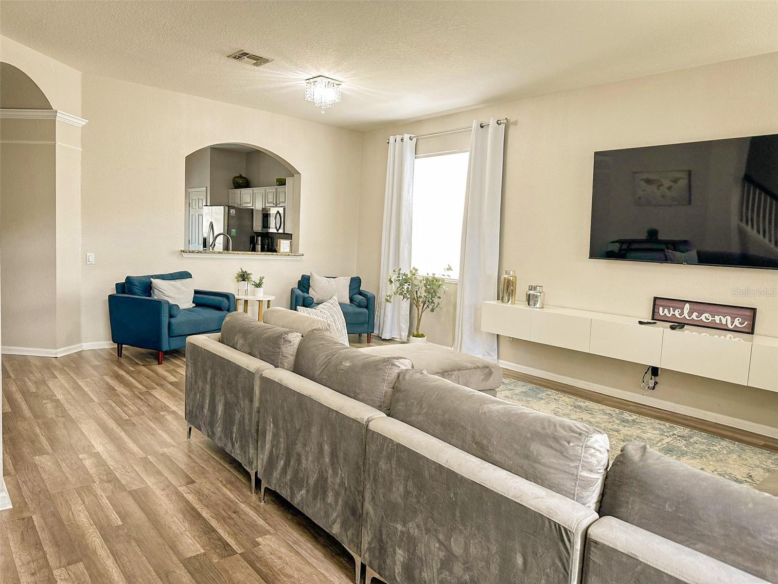 Image 11 of 63 For 7772 Basnett Circle