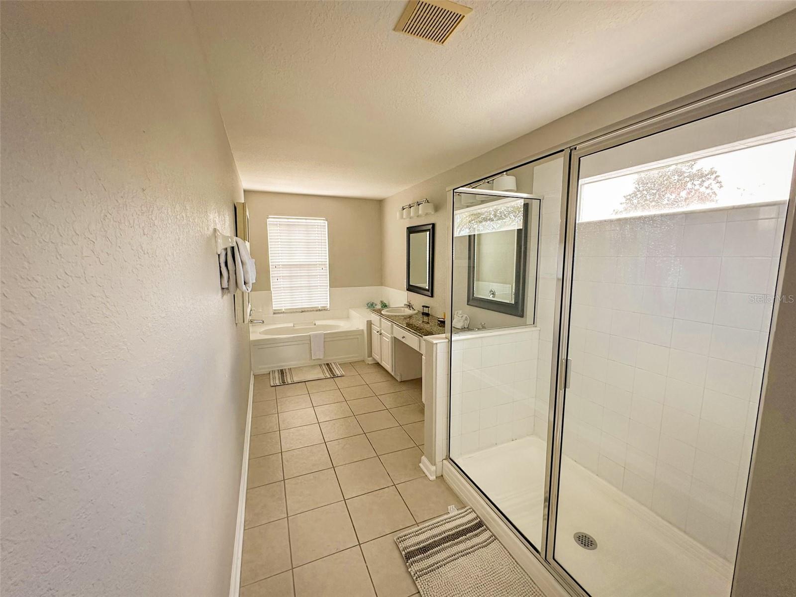 Image 28 of 63 For 7772 Basnett Circle