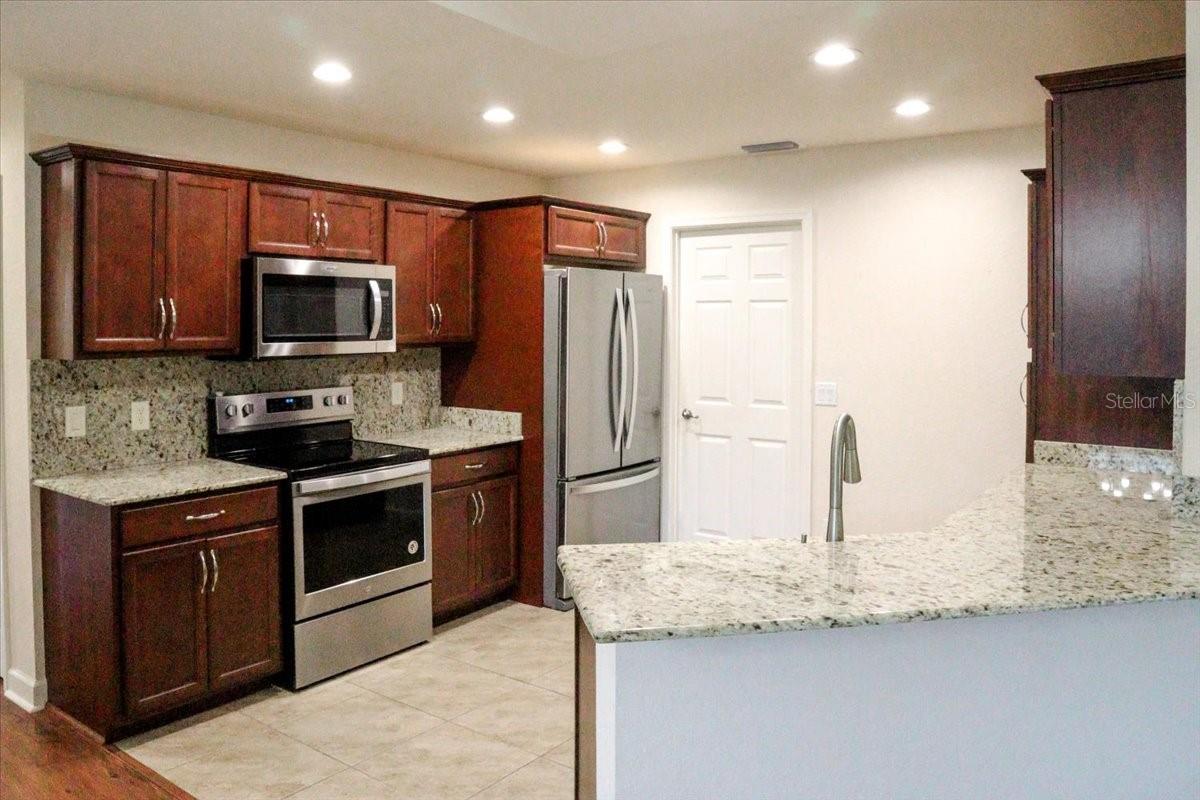 Image 7 of 18 For 6763 Mar Pacifico