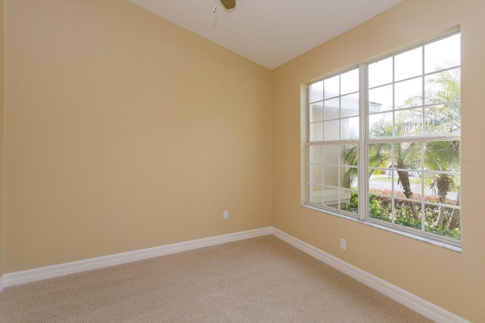 Listing photo id 3 for 1609 Oak Hollow Road