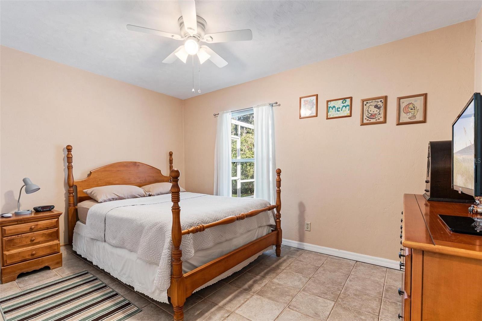 Image 15 of 39 For 2213 Needle Palm Drive