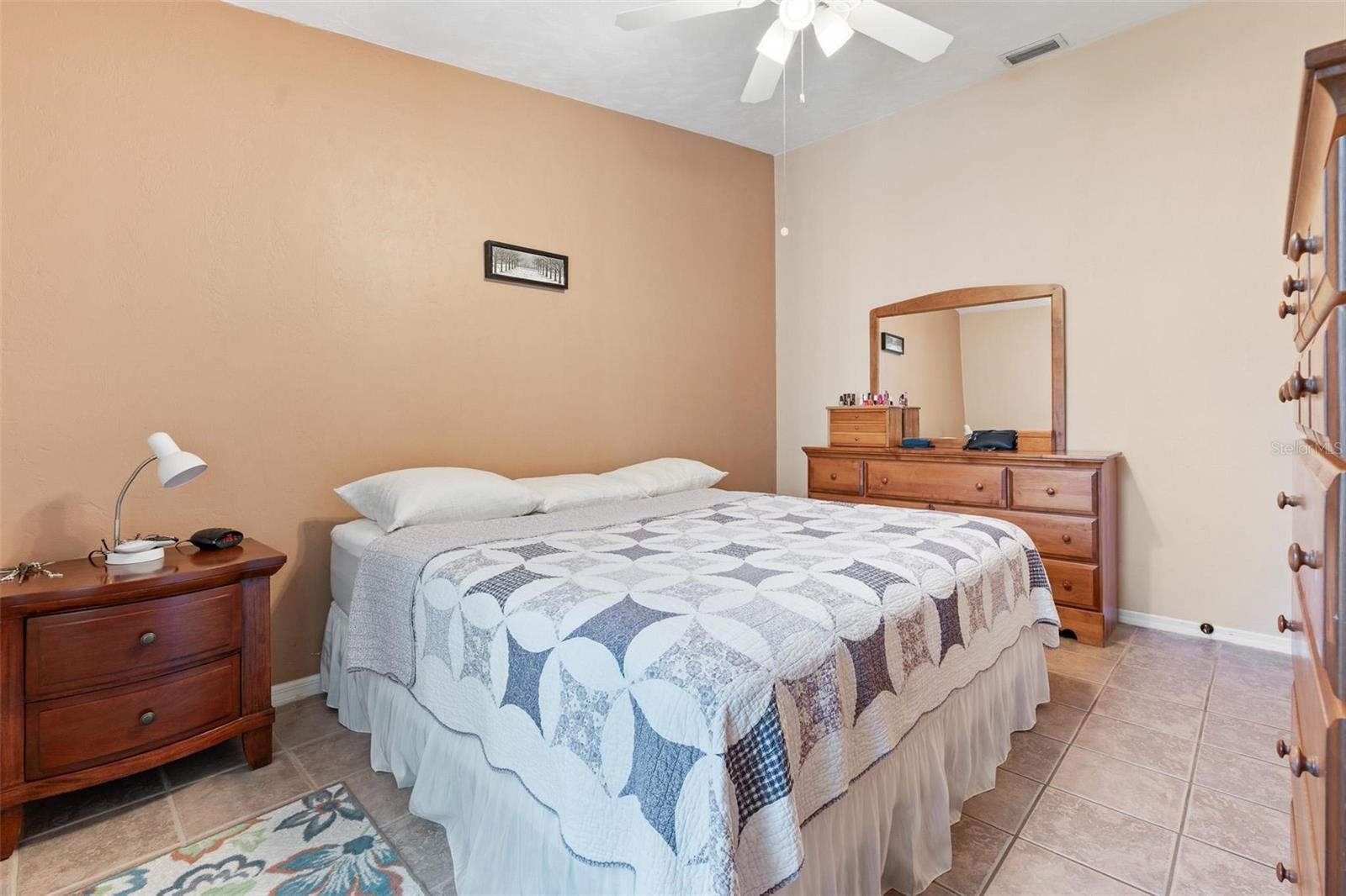 Image 17 of 39 For 2213 Needle Palm Drive