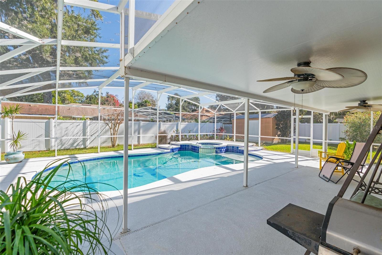 Image 22 of 39 For 2213 Needle Palm Drive