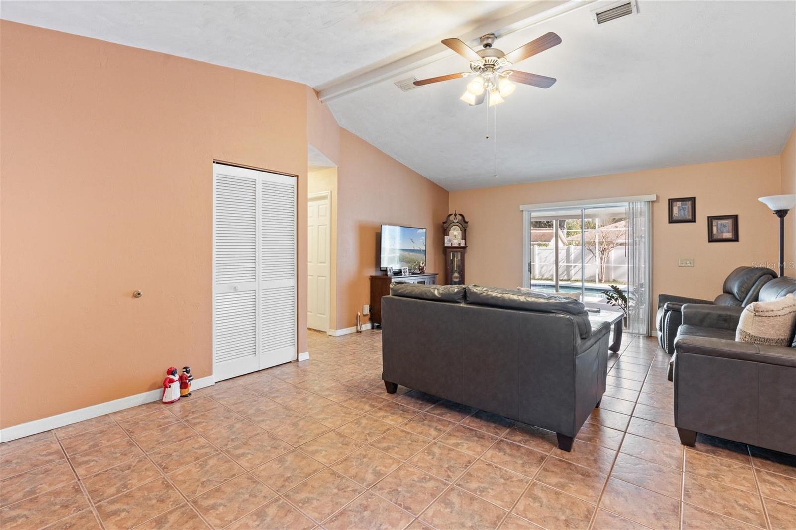 Image 6 of 39 For 2213 Needle Palm Drive