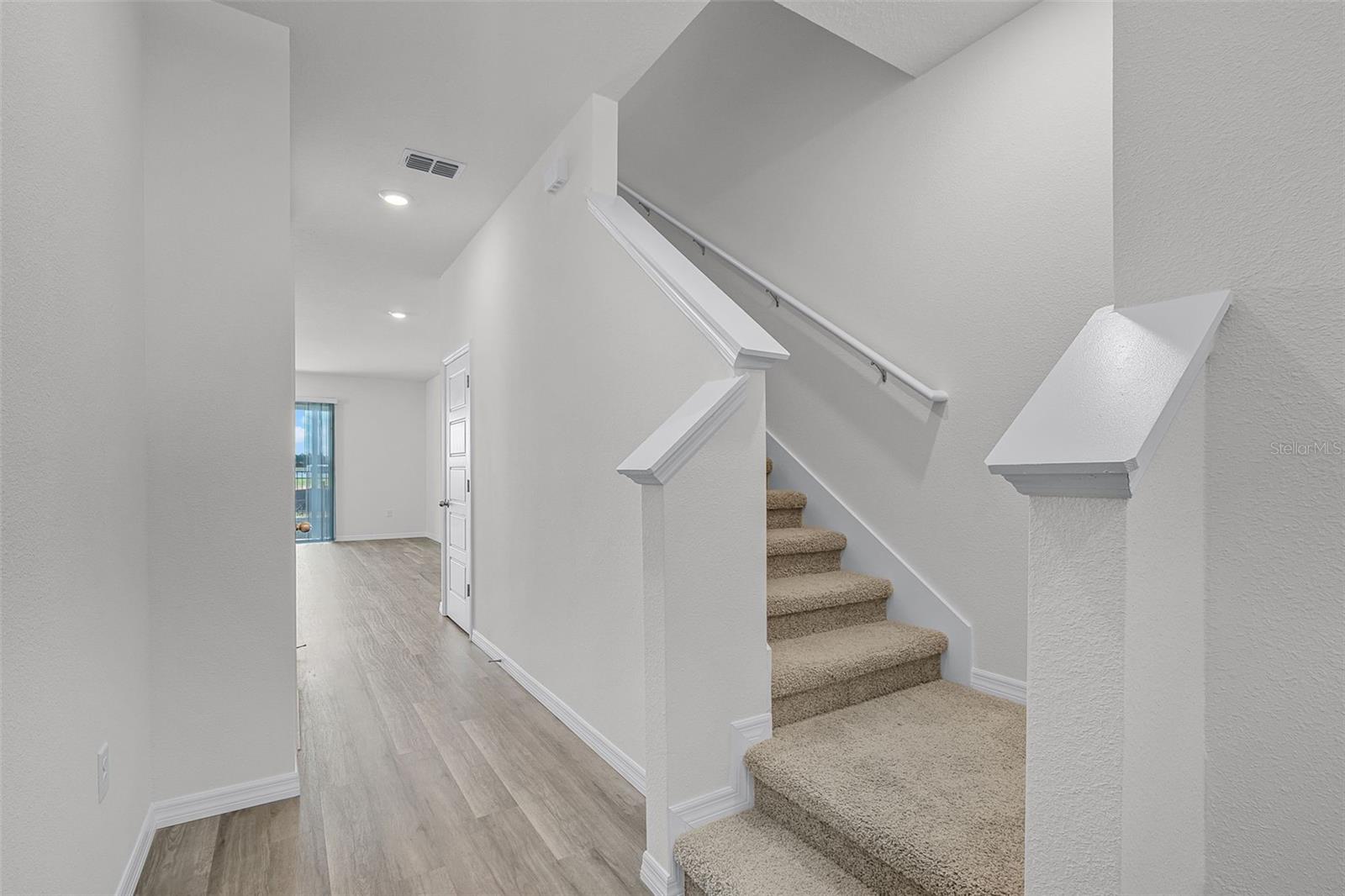 Image 2 of 32 For 2581 Olympic Court