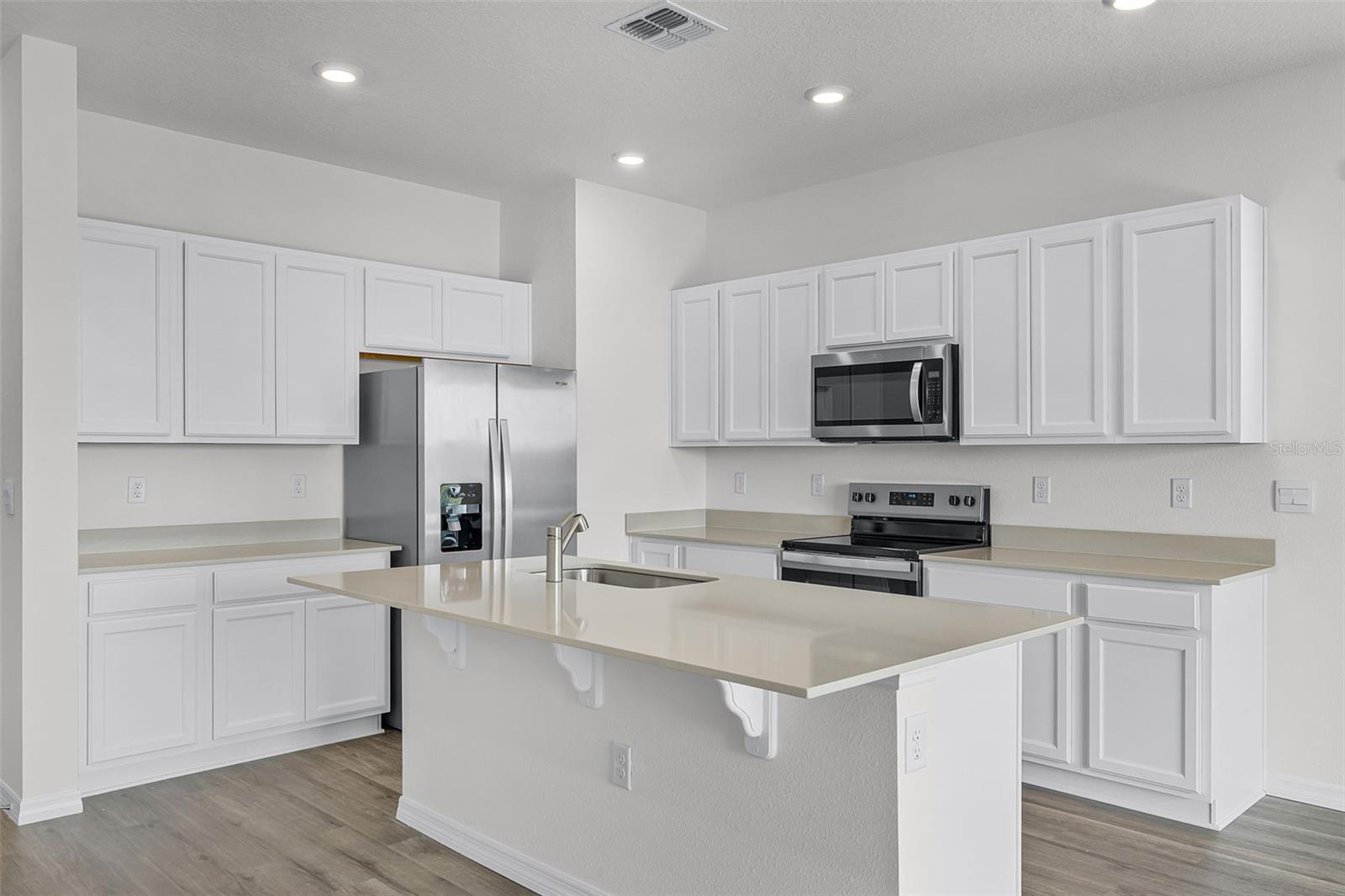 Image 7 of 32 For 2581 Olympic Court