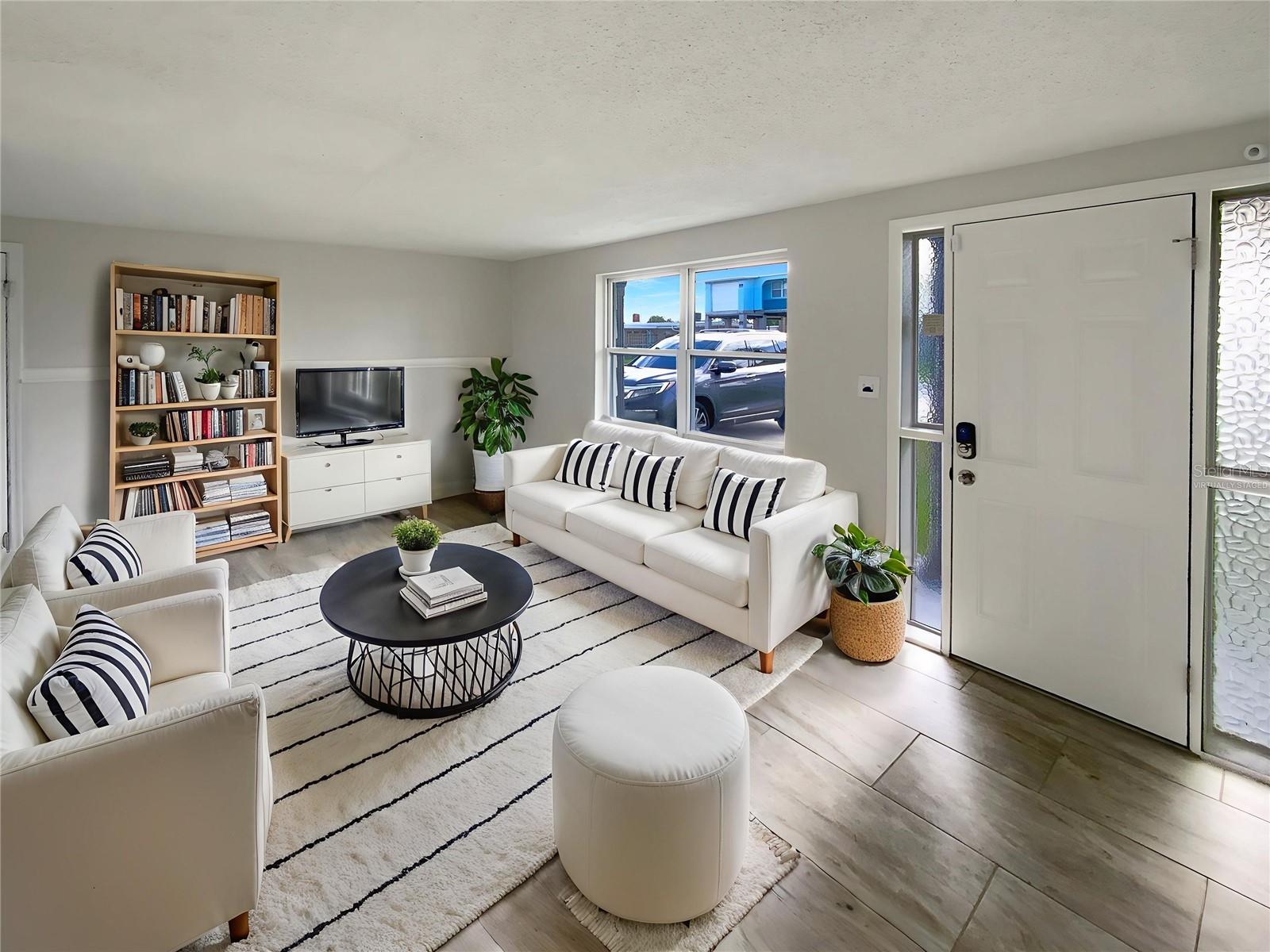 Image 2 of 24 For 13635 Frances Avenue