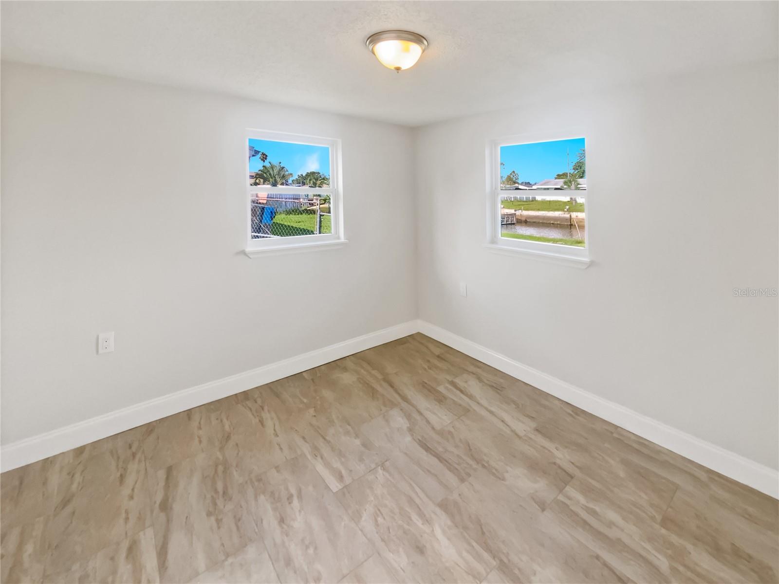 Image 23 of 24 For 13635 Frances Avenue