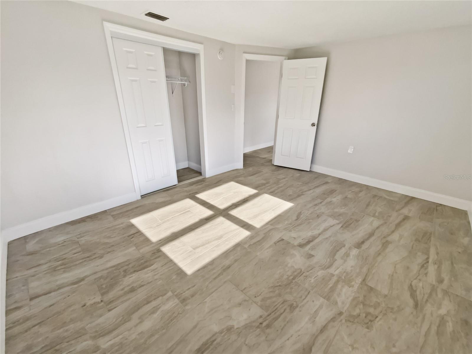 Image 5 of 24 For 13635 Frances Avenue