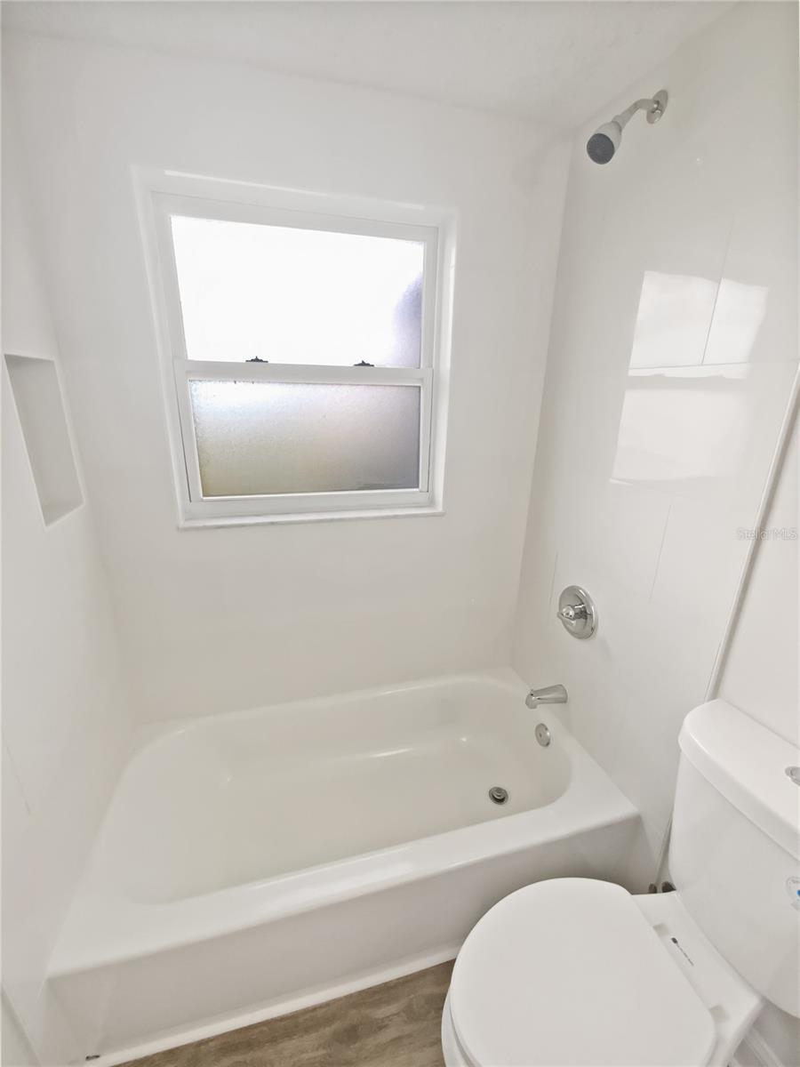 Image 7 of 24 For 13635 Frances Avenue