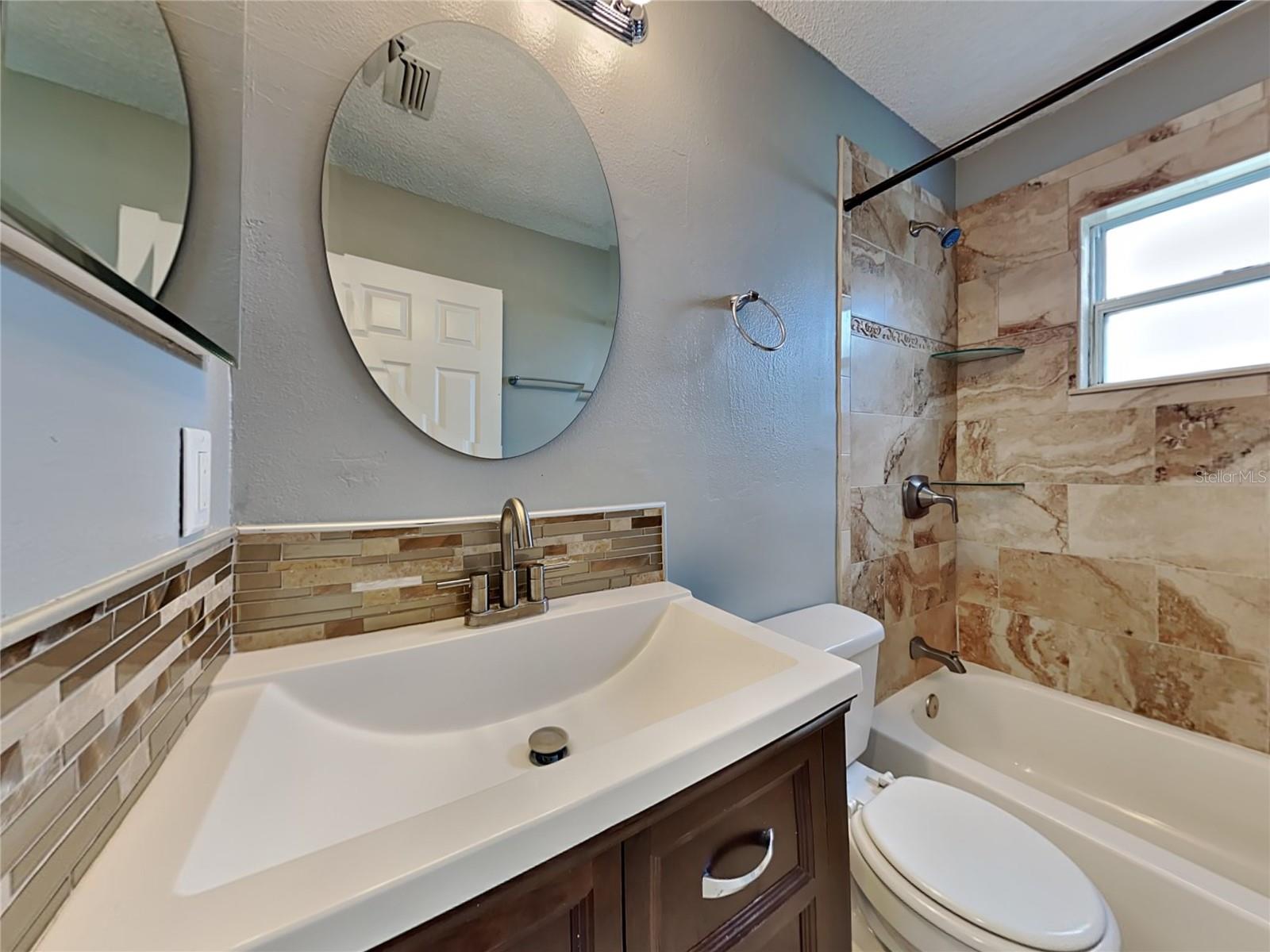 Image 14 of 18 For 6099 Colchester Avenue