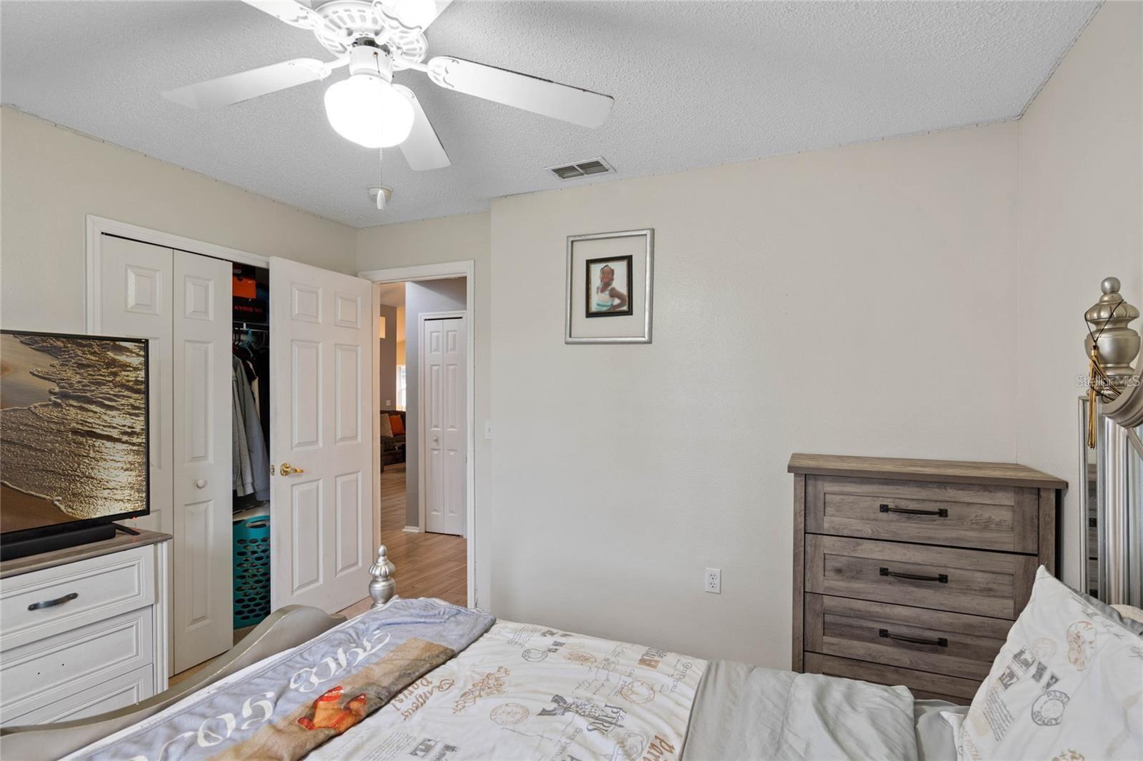 Image 12 of 22 For 541 Heather Glen Drive