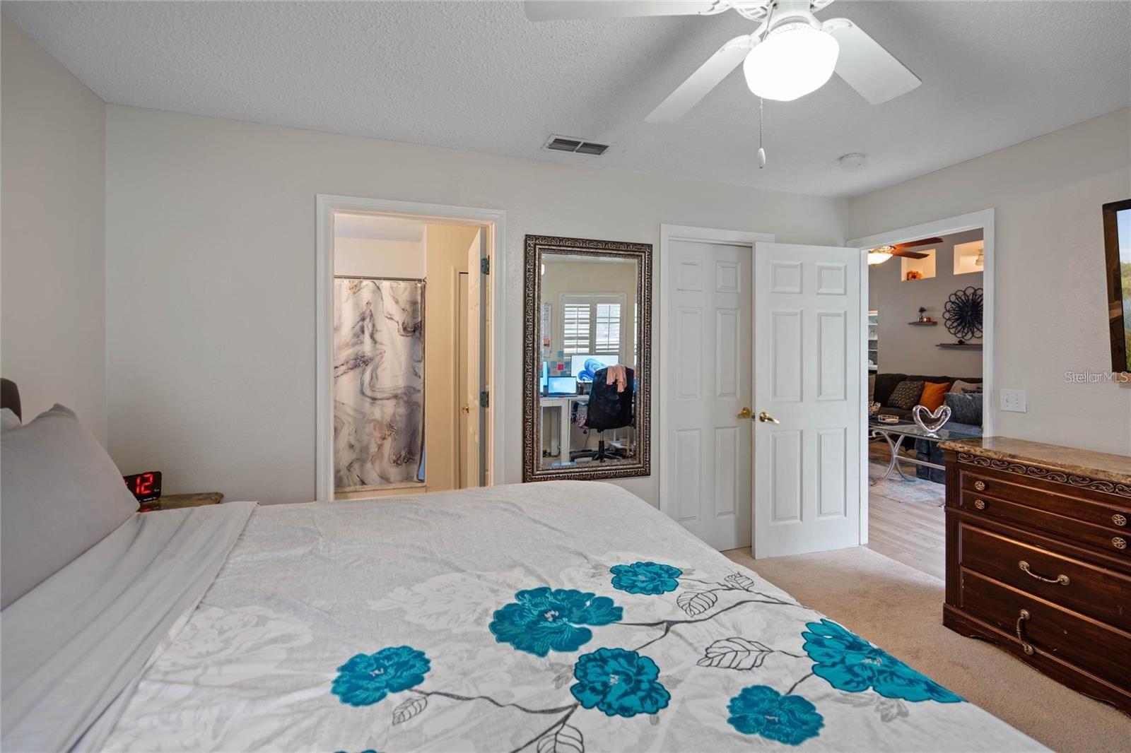 Image 18 of 22 For 541 Heather Glen Drive